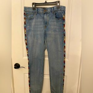 Knox Rose Skinny Jean with Embroidery